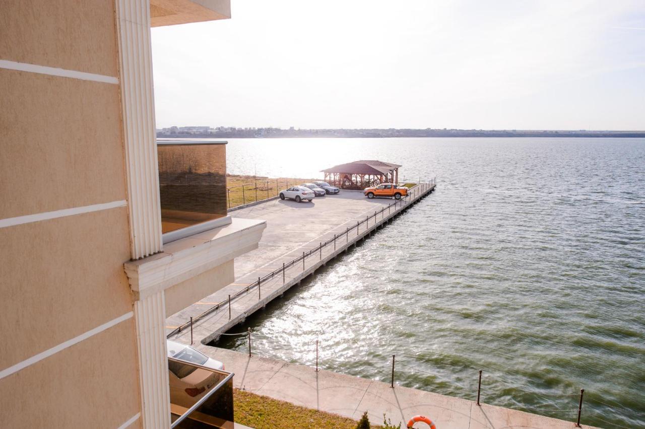 Lake Apartments Solid Mamaia Exterior photo
